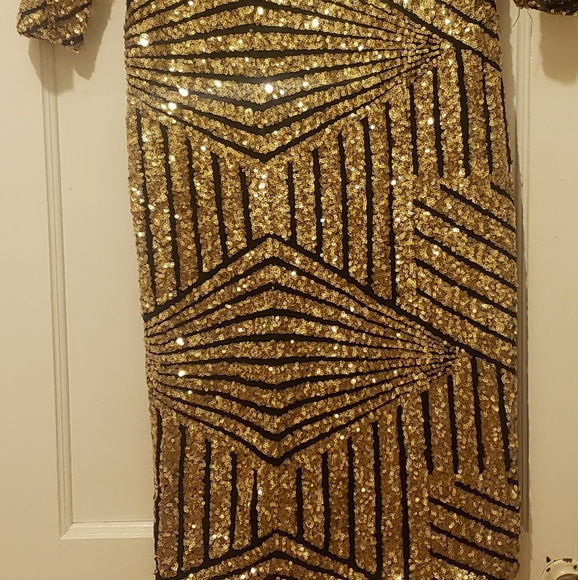 Black and gold sequin Bodycon dress - Picture 2 of 3
